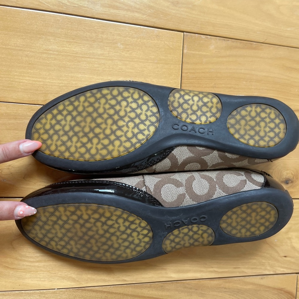 VGUC Brown Coach Signature Flats with rubber soles - Size 7.5 - Picture 5 of 5
